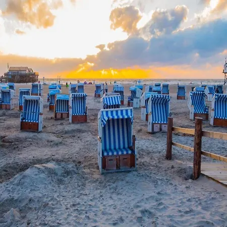 Gemuetliche Mit Terrasse In St Peter-ording Böhl